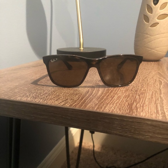 Polarized Ray Bans - Picture 1 of 1